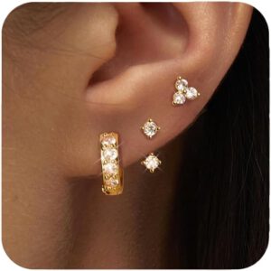 KENIY 3 Paar Ohrringe Gold Damen 14 Karat Vergoldet Ohrstecker Gold Stapelbar Ohrringe Gold Set mit Zirkonia Piercing Ohr Gold Huggie Ohrringe Creolen für Frauen Mädchen Schmuck Geschenk